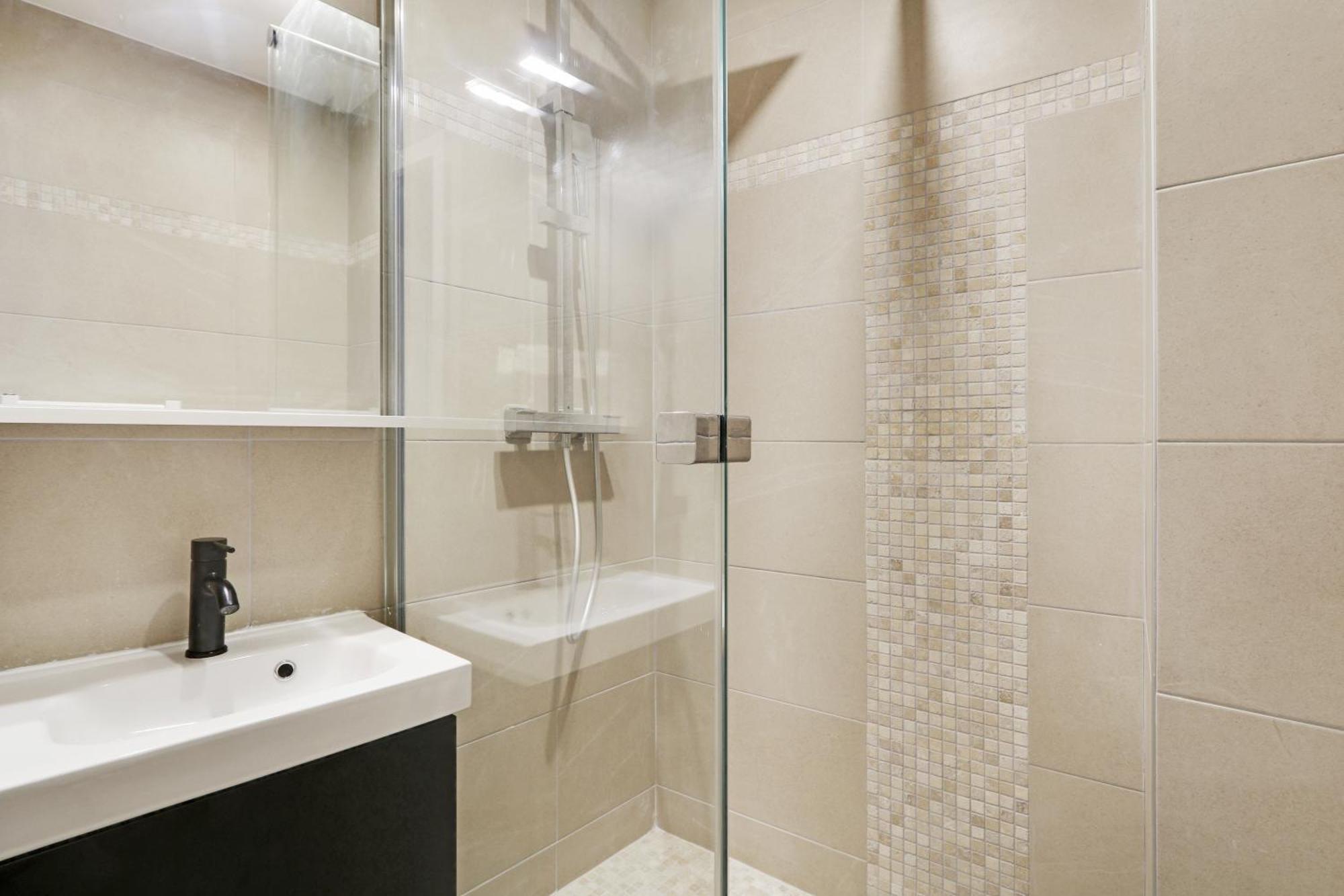Pick A Flat'S Apartments In Saint-Lazare - Rue De Londres ปารีส ภายนอก รูปภาพ